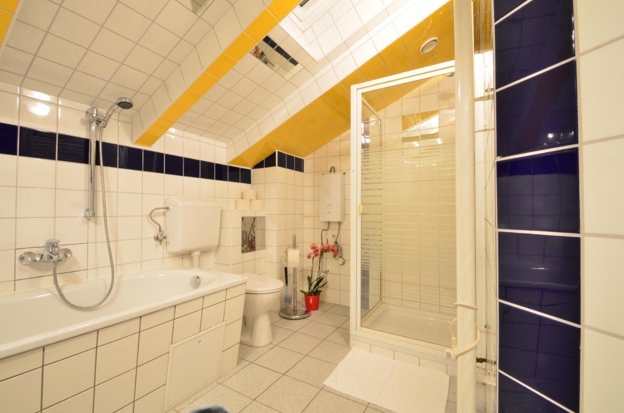 Ajo Vienna Lake View - Contactless Check-In Екстер'єр фото
