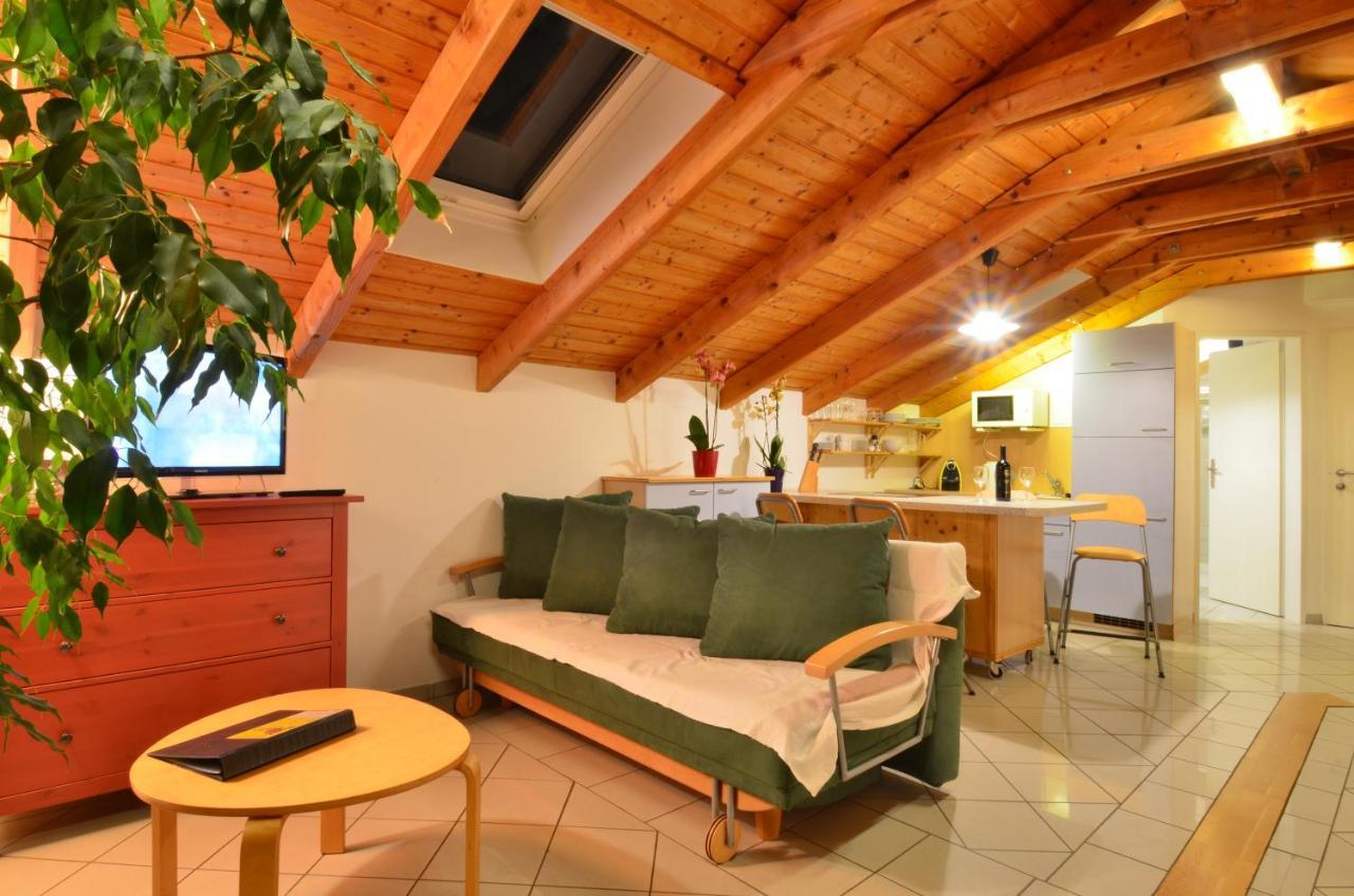 Ajo Vienna Lake View - Contactless Check-In Екстер'єр фото