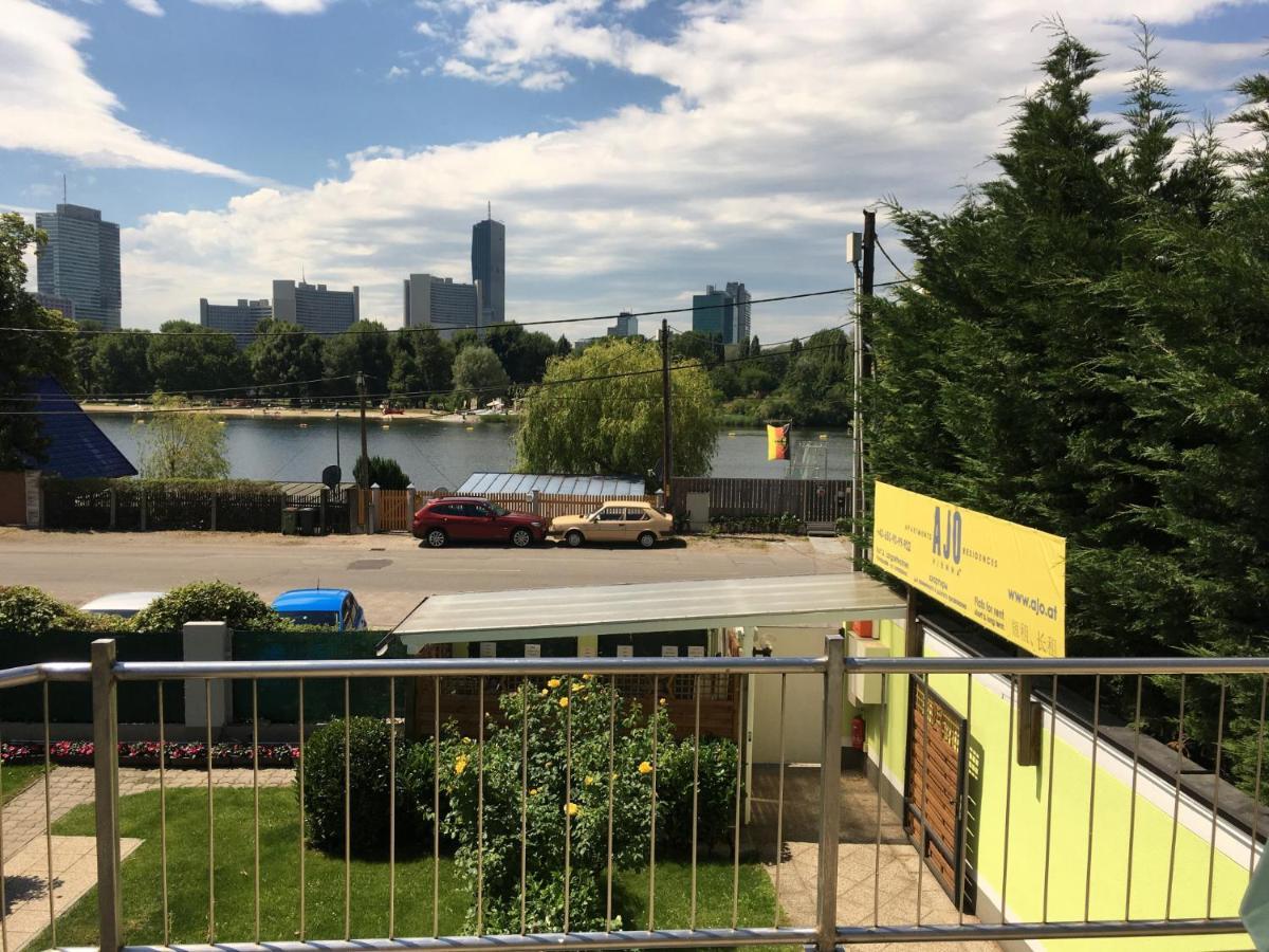 Ajo Vienna Lake View - Contactless Check-In Екстер'єр фото